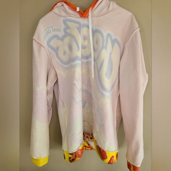 Cool CHEETOS Hoodie - Picture 3 of 3
